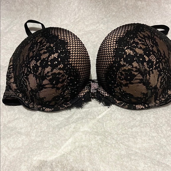 Victoria's Secret Other - Victoria's Secret Black Lace Push-Up Bra very sexy push up 36c